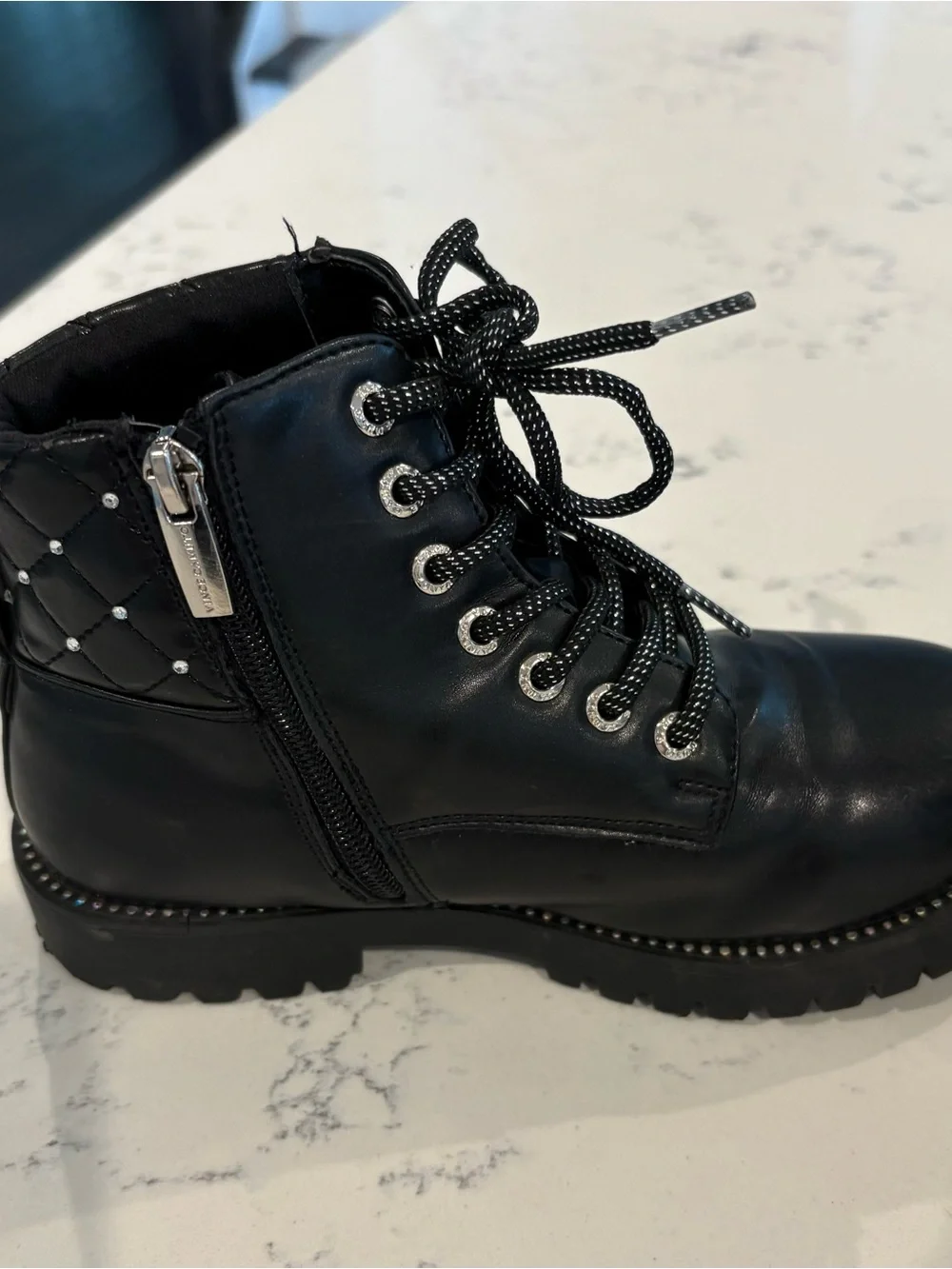 Vince Camuto chunky lug